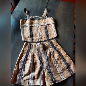 Banana Republic top and shorts.  Top is size medium, shorts size 8.